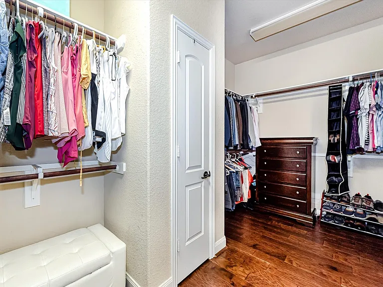 6 Camplight Ct — Photo 24