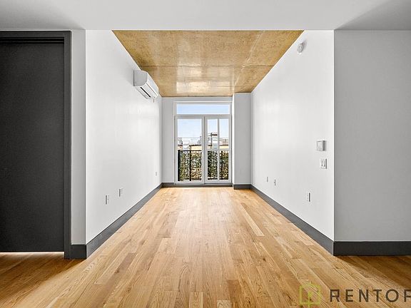 3rd image of 340 Evergreen Ave #403