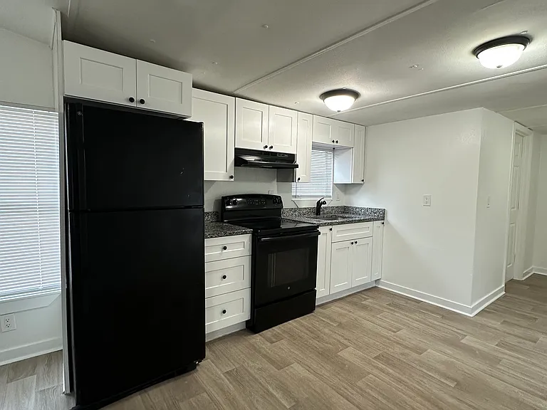 722 N Chestnut Rd #726 — Photo 2