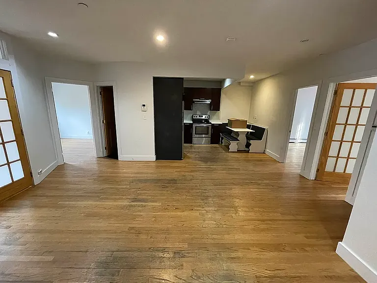 346 Grand St #2A — Photo 4