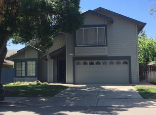 505 Clover Ave, Patterson, CA 95363