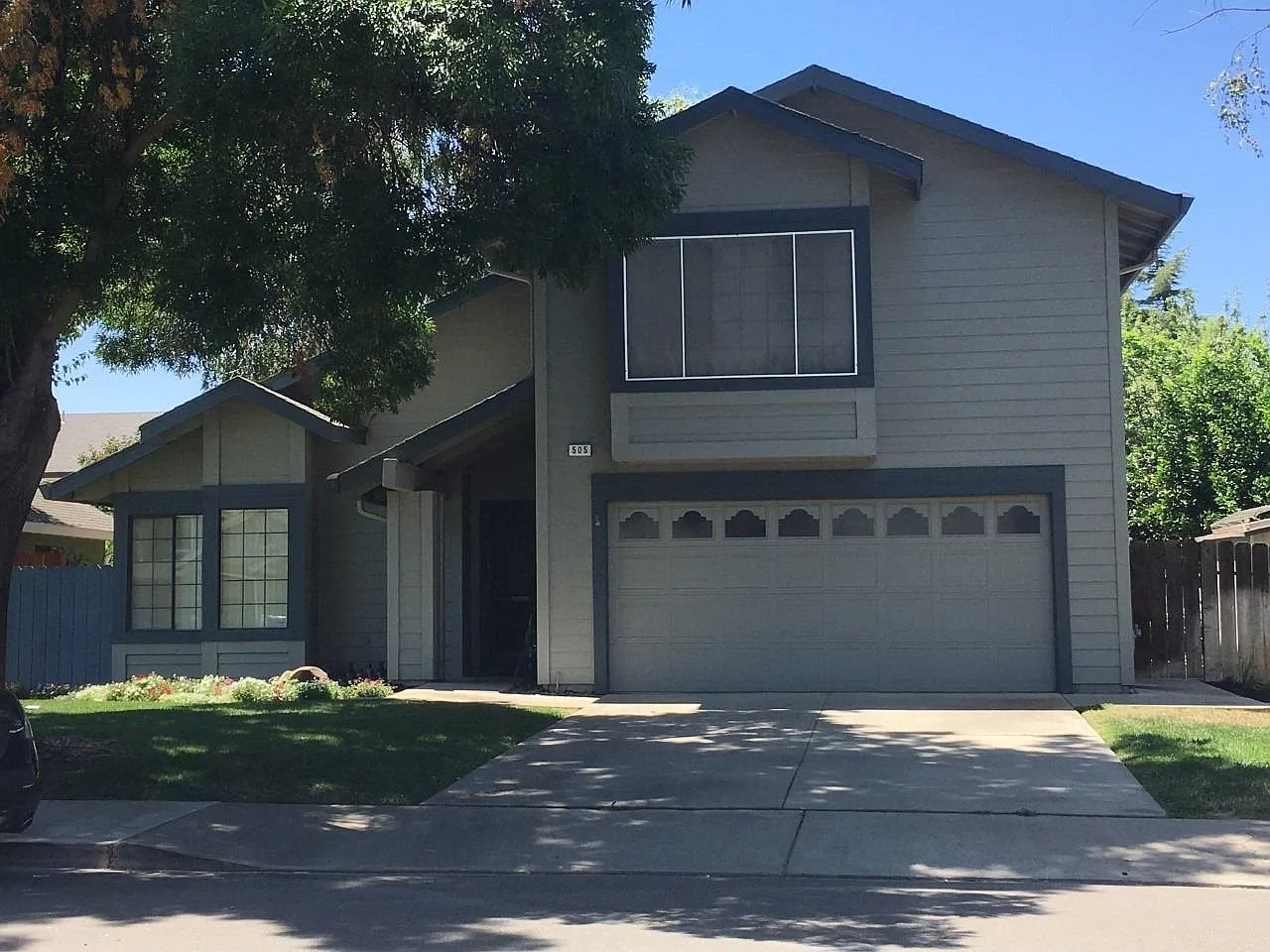 505 Clover Ave photo 1
