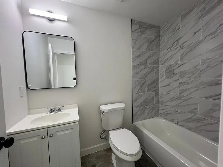 3701 Glenburee Cv — Photo 4