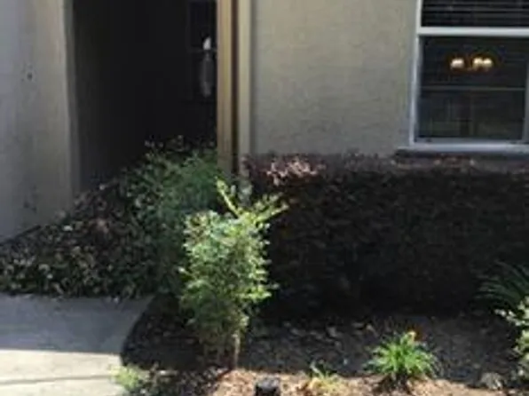 8180 Crystal Walk Cir, Elk Grove, CA 95758