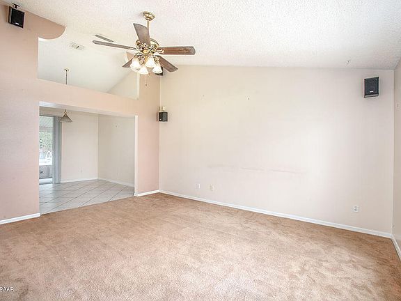 4th image of 1011 Pioneer Dr