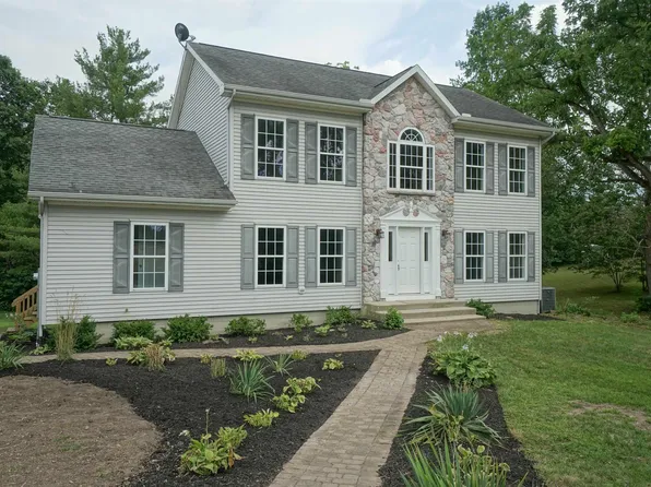 3562 S West Trl, Mentone, IN 46539