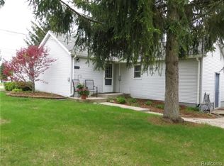 411 Jean Rd, South Lyon, MI 48178