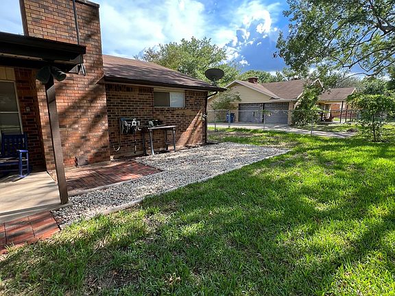 5th image of 1339 Tulip Ln