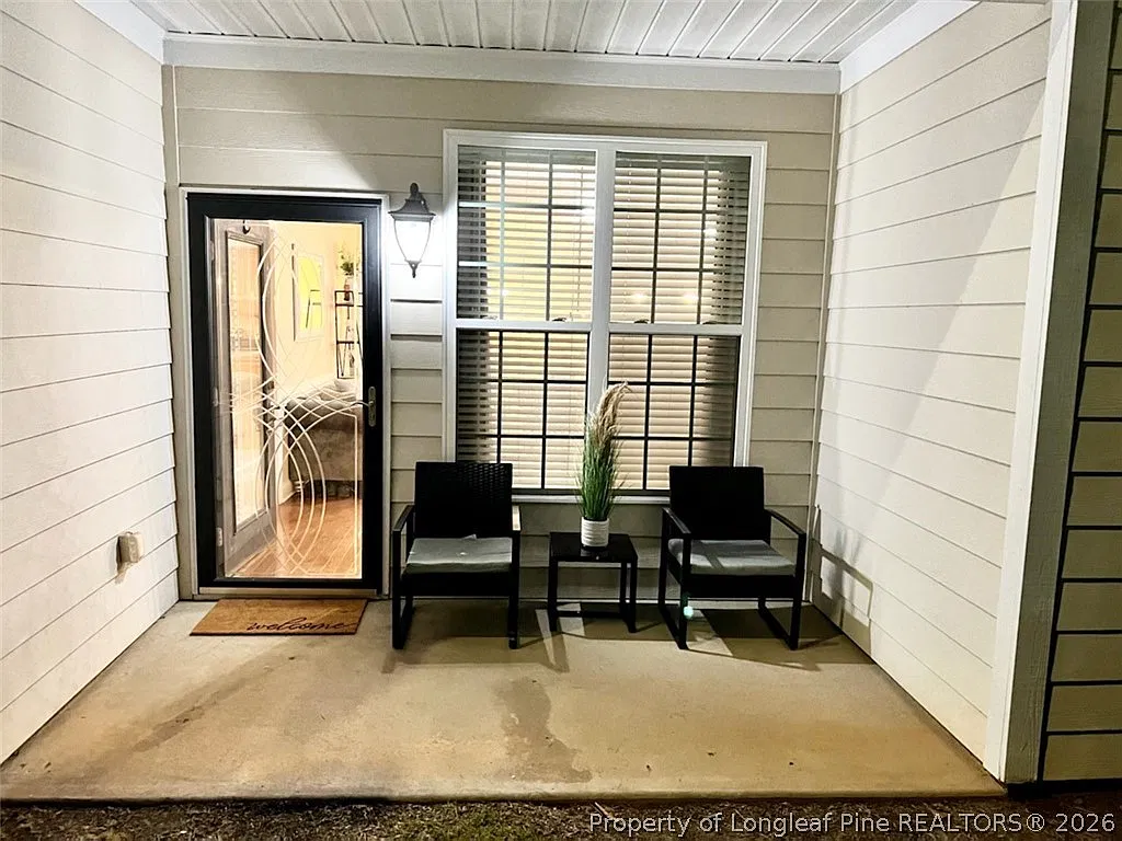 3 bed, 2.0 bath, 1465 sqft, $2,500 — Photo 4
