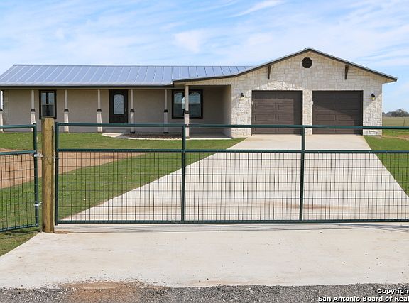2nd image of 3795 W Fm 476