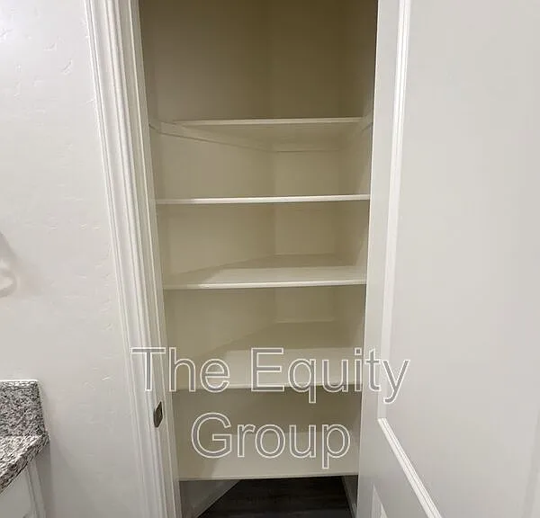 723 S Pinkham #102 — Photo 19