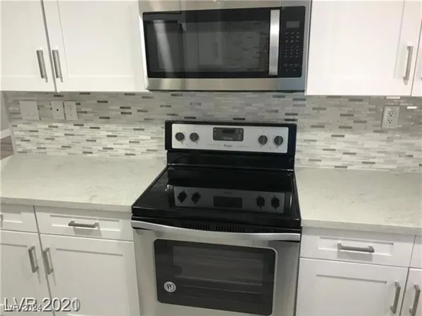 5314 River Glen Dr Unit 285, Las Vegas, NV 89103