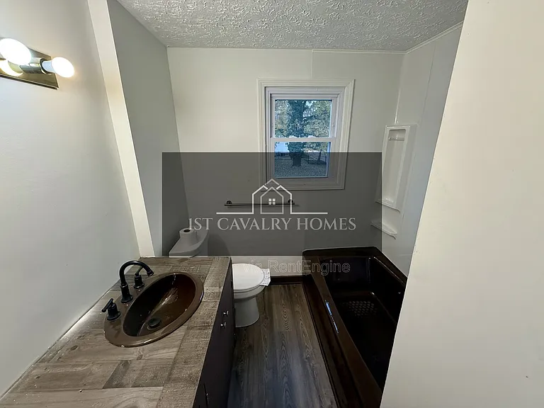 846 Lee Dr — Photo 7