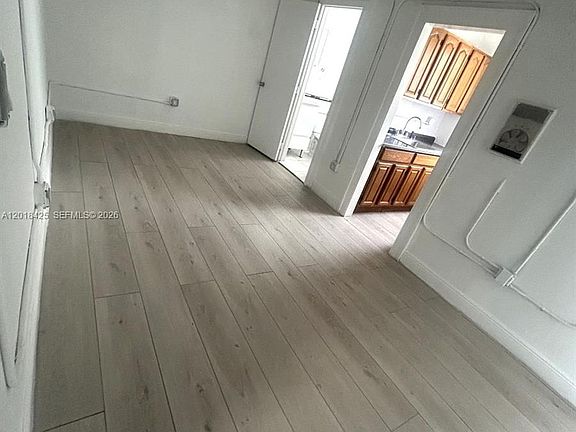 2nd image of 967 SW 5th St APT 18