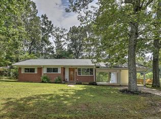 39 Azalea Rd, Arden, NC 28704