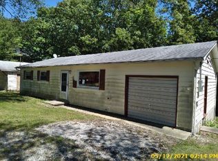 50 River Rd, Golconda, IL 62938