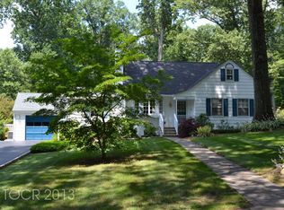 987 E Glen Ave, Ridgewood, NJ 07450