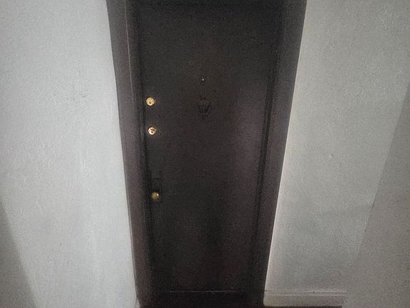 3rd image of 834 N Clarkson St APT 8