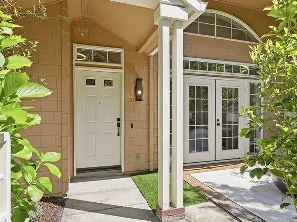 444 San Antonio Rd APT 2C, Palo Alto, CA 94306