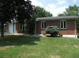 3315 Ringer Rd, Saint Louis, MO 63125