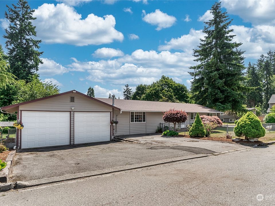 1st image of 3805 101st Avenue SE