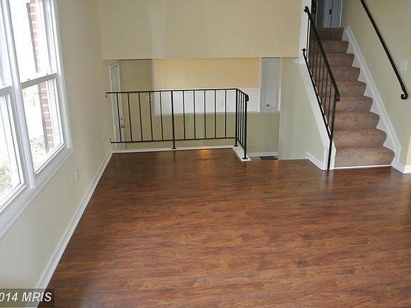 4th image of 7016 Battlefield Green Dr