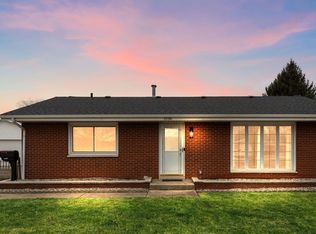 3036 99th St, Highland, IN 46322