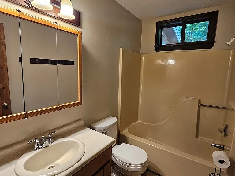 79 Coby Ann Ln — Photo 6