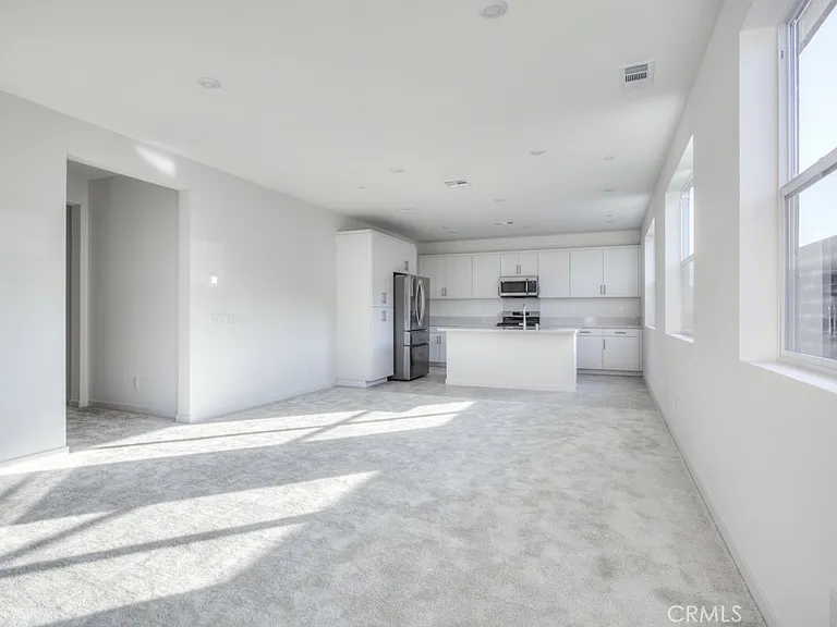 15812 Caterpillar Dr — Photo 10