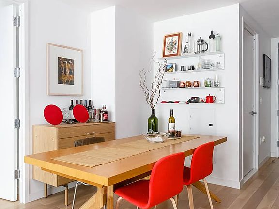 4th image of 540 W 49th St APT 204S
