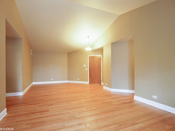 3rd image of 1848 Fox Run Dr #C8
