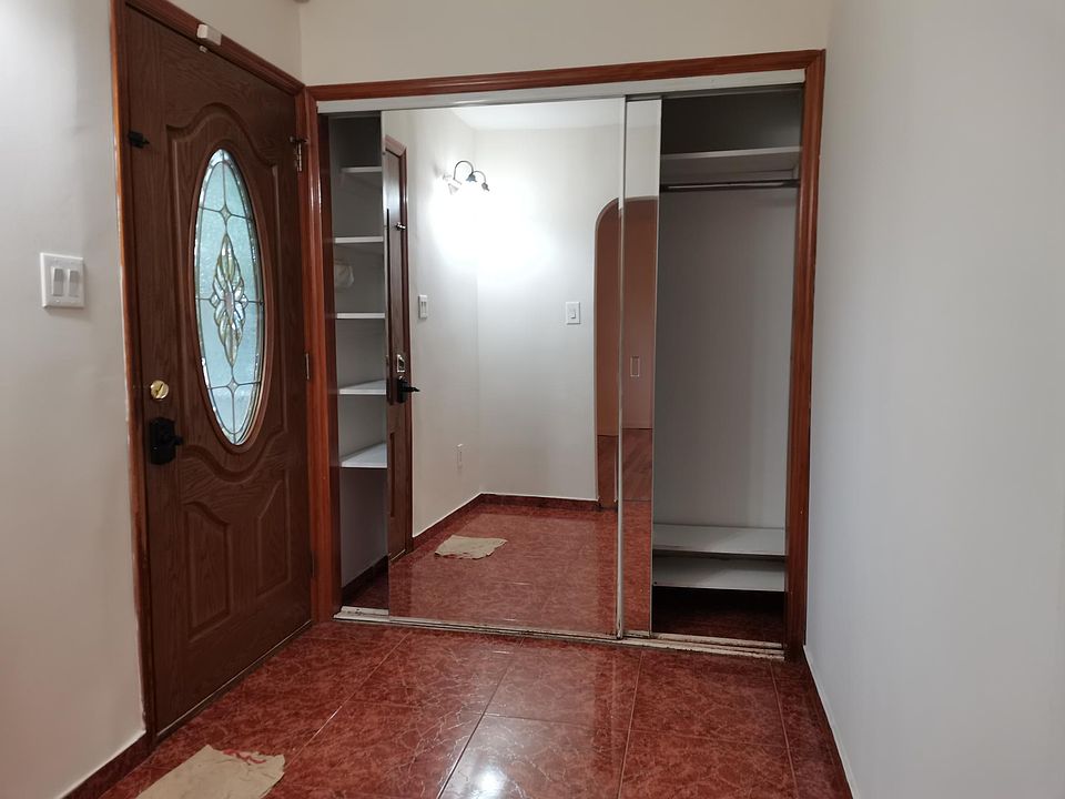 1st image of 6714 166th St #1
