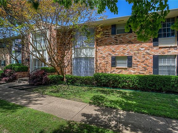 2nd image of 5829 E University Blvd #5829B