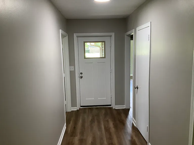 2606 Jones St — Photo 8