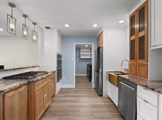 5206 Emerald Forest Dr, Austin, TX 78745