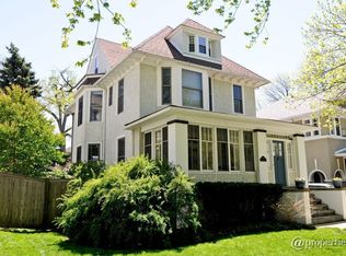 1517 W Chase Ave, Chicago, IL 60626