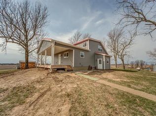 8628 5th Wheel Rd, Lebanon, IL 62254