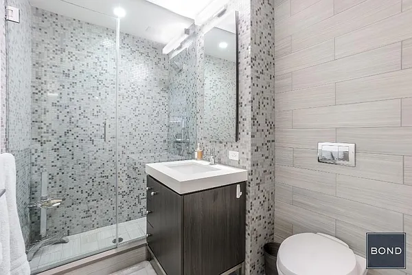 Rented by Bond New York | media 18