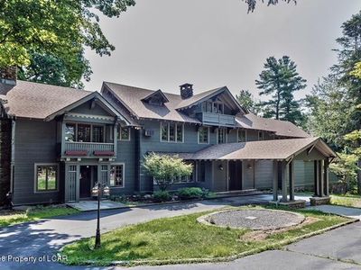 2 Newberry Est, Dallas, PA, 18612