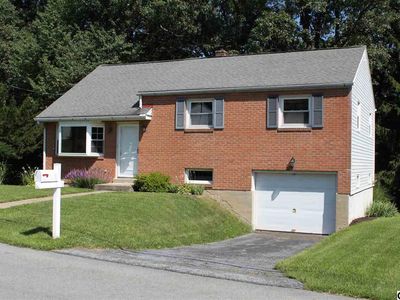 5220 Creekwood Dr, Harrisburg, PA, 17109