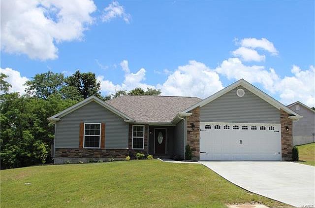 1st image of 210 Gardenia Dr