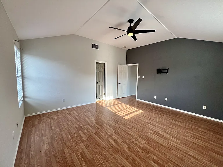 20805 Jumpers Delight Ln — Photo 24