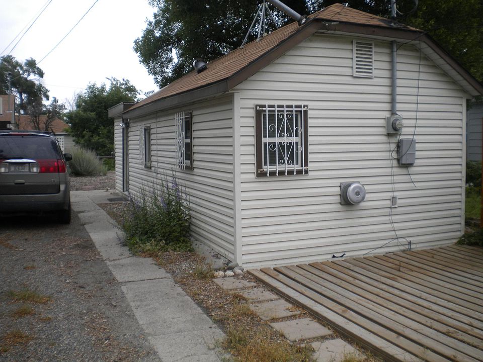 1st image of 410 1/2 So 32nd St