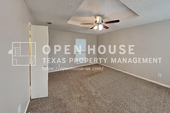 1809 Geneva Ln — Photo 8