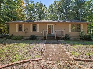 7137 E Catherine Ave, Fountain, MI 49410