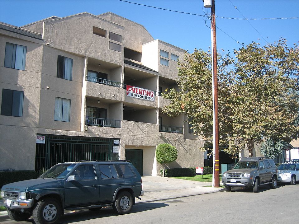 2052 N. Bush St. Santa Ana