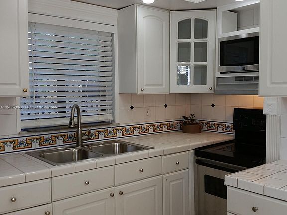 3rd image of 1222 Salzedo St APT 3