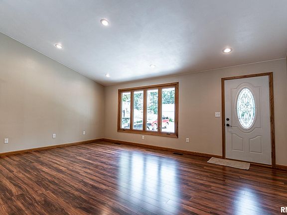 4th image of 11908 W Greenleaf Ct