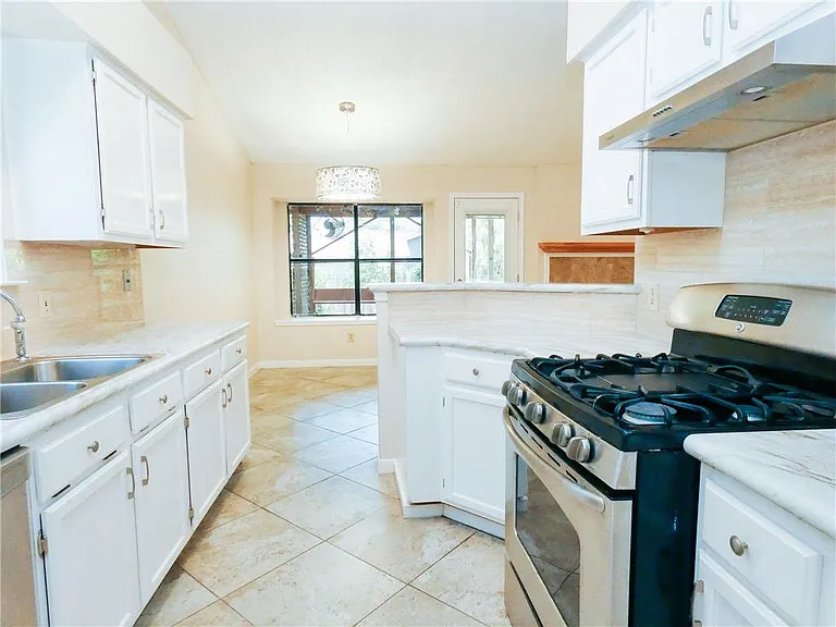 7913 Tiffany Dr — Photo 9
