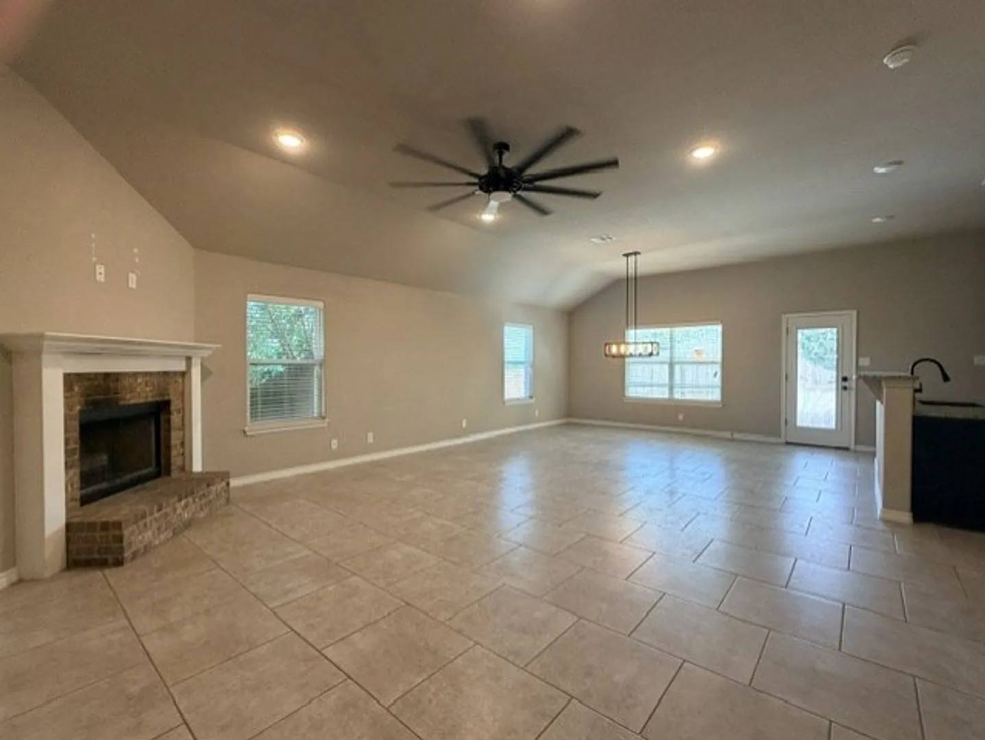 821 Kendra Dr, — Photo 4
